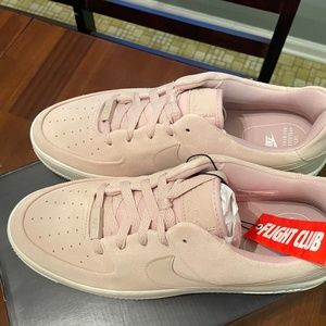 Nike Airforce One Women’s sneakers